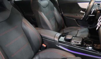 MERCEDES-BENZ Classe A 180 D AMG LINE AUT. completo