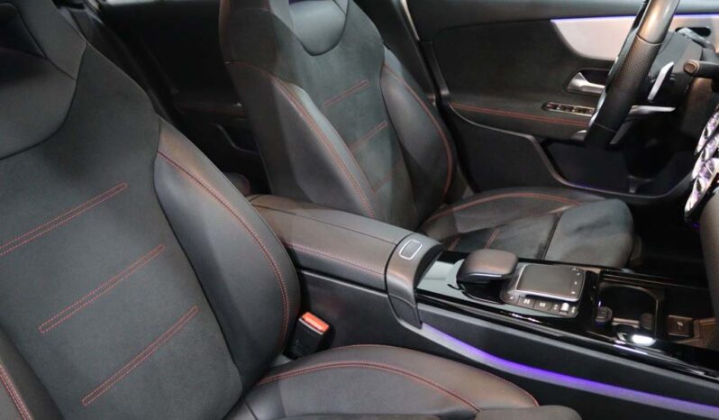 MERCEDES-BENZ Classe A 180 D AMG LINE AUT. completo