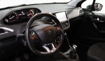 PEUGEOT 208 1.2 PURETECH STYLE completo