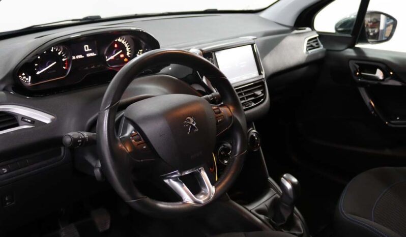 PEUGEOT 208 1.2 PURETECH STYLE completo