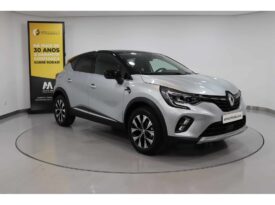 RENAULT Captur 1.0 TCE TECHNO