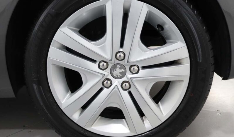 PEUGEOT 208 1.2 PURETECH STYLE completo