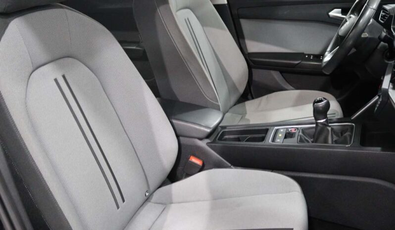 SEAT Leon Sportstourer 2.0 TDI STYLE completo