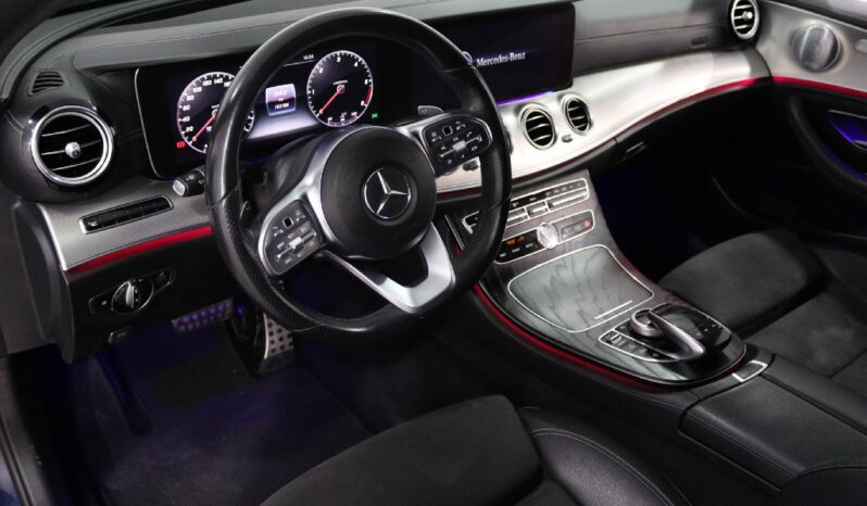 MERCEDES-BENZ Classe E Station 300 D AMG 7L completo