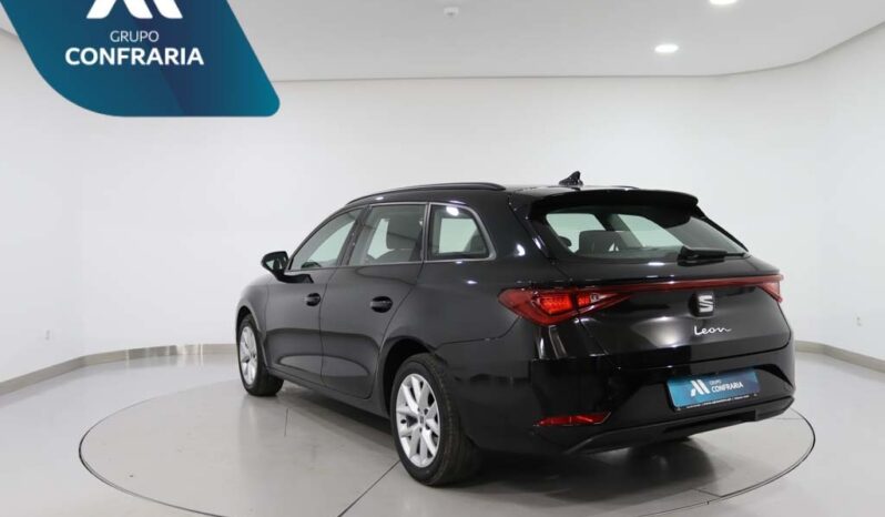 SEAT Leon Sportstourer 2.0 TDI STYLE completo
