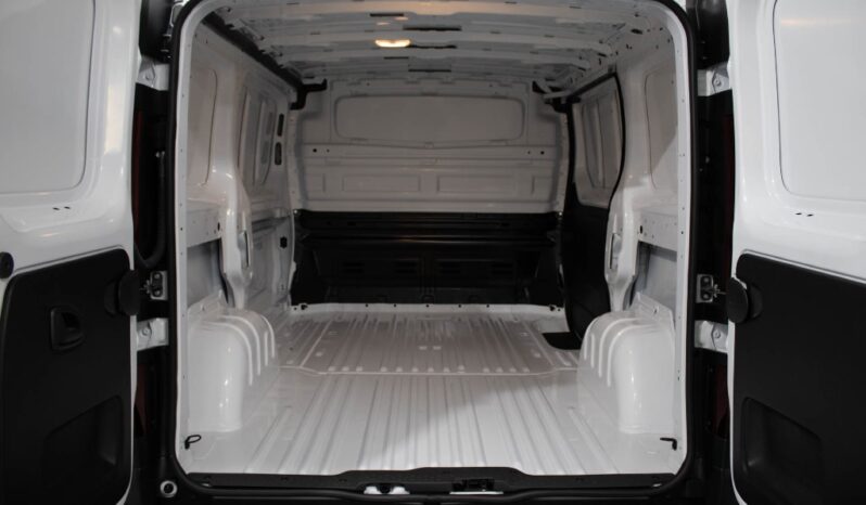 RENAULT Trafic III Fase III 2.0 BLUE DCI L1H1 ADVANCE completo