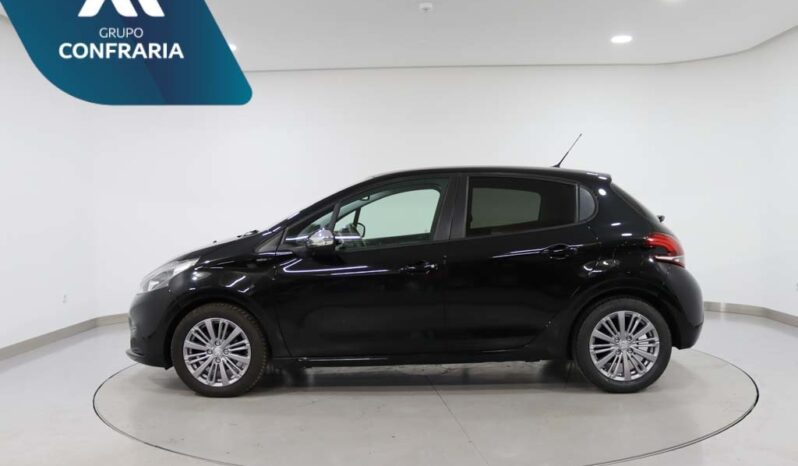 PEUGEOT 208 1.2 PURETECH SIGNATURE completo