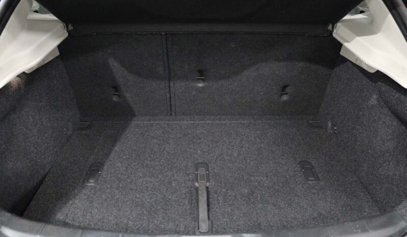 VOLVO V40 Cross Country 1.6 D2 KINETIC POWERSHIFT completo