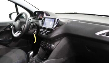 PEUGEOT 208 1.2 PURETECH SIGNATURE completo