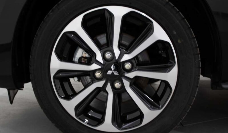 MITSUBISHI Space Star 1.2 CONNECT EDITION completo