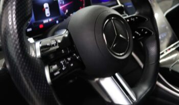 MERCEDES-BENZ Classe C 300 D AMG LINE completo