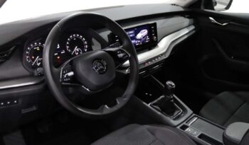 SKODA Octavia Break 2.0 TDI completo