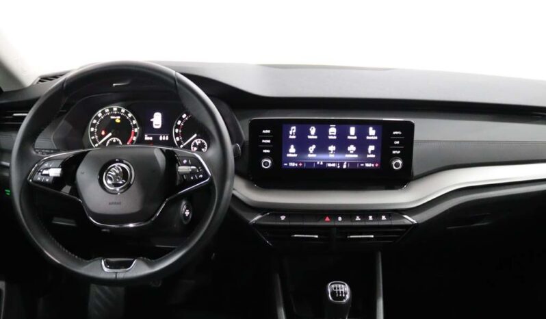 SKODA Octavia Break 2.0 TDI completo