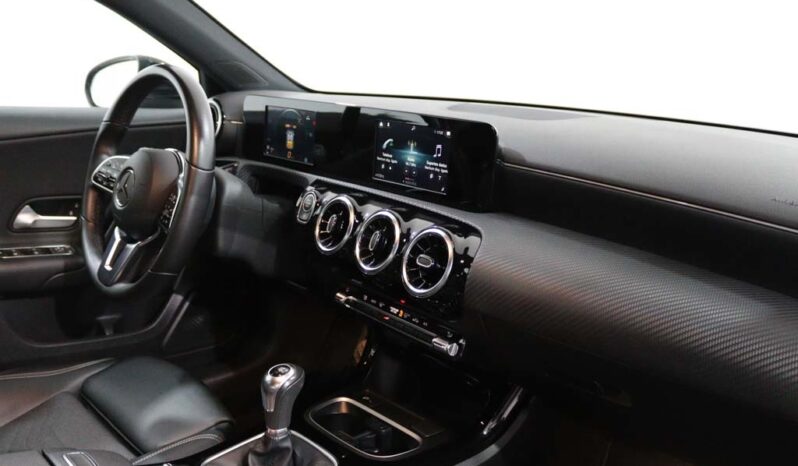 MERCEDES-BENZ Classe A 180 D STYLE completo