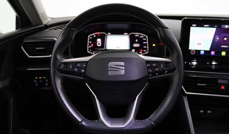 SEAT Leon Sportstourer 2.0 TDI STYLE completo