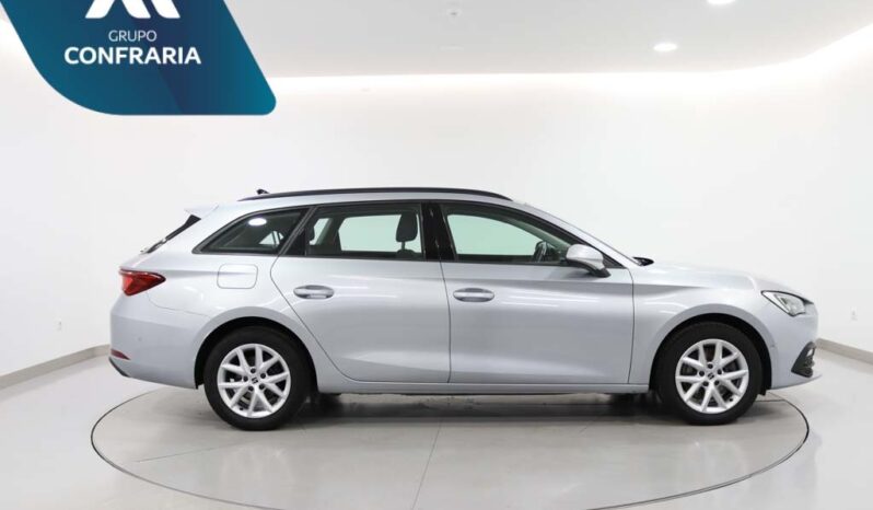SEAT Leon Sportstourer 2.0 TDI STYLE completo