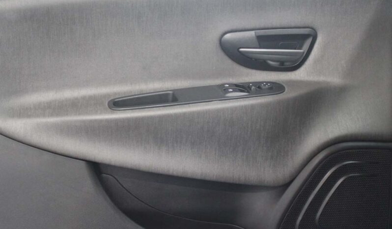 LANCIA Ypsilon 1.3 M-JET S&S SILVER completo