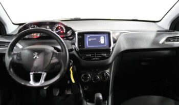 PEUGEOT 208 1.2 PURETECH SIGNATURE completo