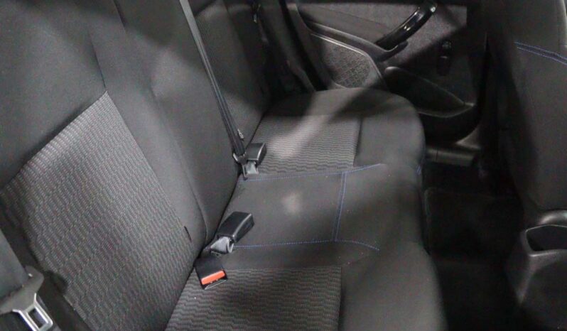 PEUGEOT 208 1.2 PURETECH SIGNATURE completo