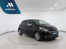 PEUGEOT 208 1.2 PURETECH SIGNATURE