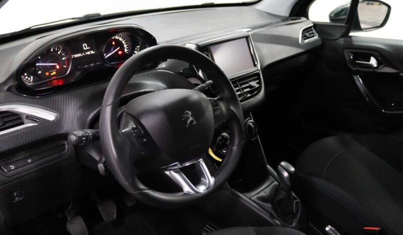 PEUGEOT 208 1.2 PURETECH SIGNATURE completo