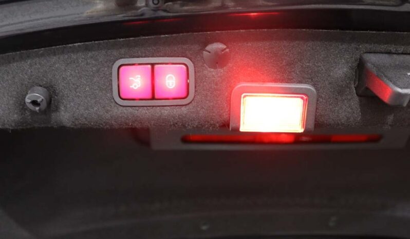 MERCEDES-BENZ Classe C 220 D AUT. completo