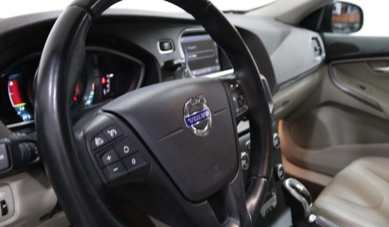 VOLVO V40 Cross Country 1.6 D2 KINETIC POWERSHIFT completo