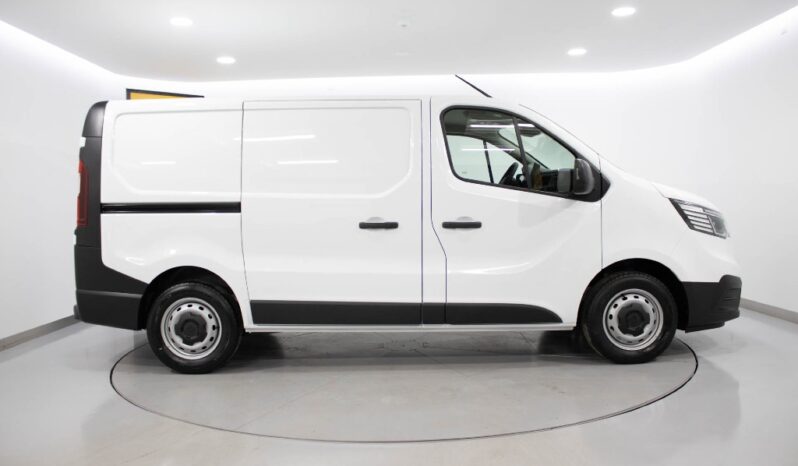 RENAULT Trafic III Fase III 2.0 BLUE DCI L1H1 ADVANCE completo