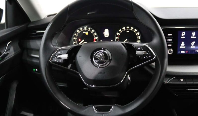 SKODA Octavia Break 2.0 TDI completo
