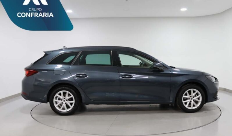 SEAT Leon Sportstourer 1.0 TSI STYLE completo