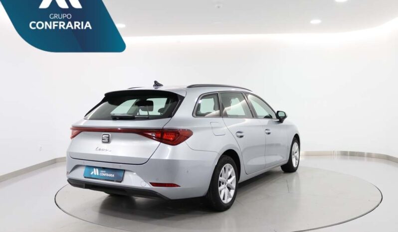 SEAT Leon Sportstourer 2.0 TDI STYLE completo