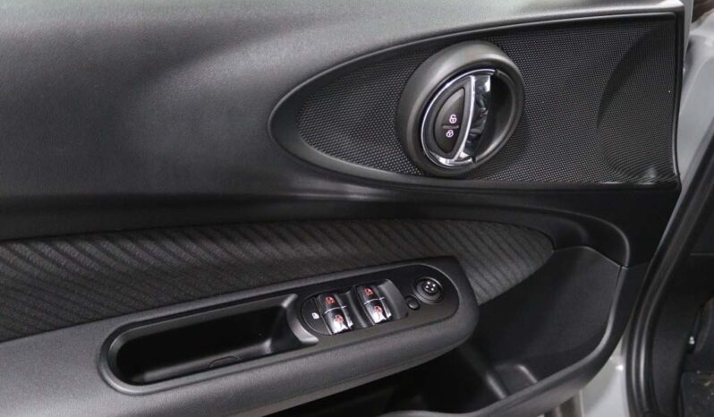 MINI Mini Clubman ONE D completo