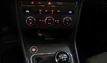 SEAT Leon ST 1.6 TDI YLE S/S completo