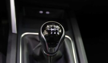 SEAT Leon Sportstourer 2.0 TDI STYLE completo