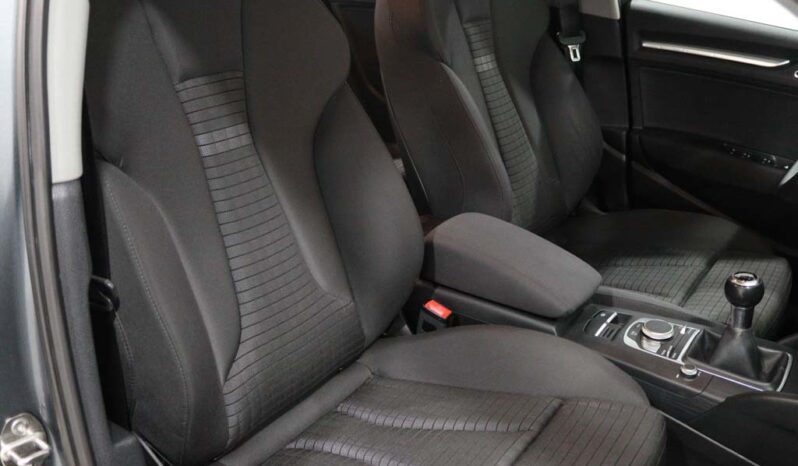 AUDI A3 Limousine 1.6 TDI SPORT completo