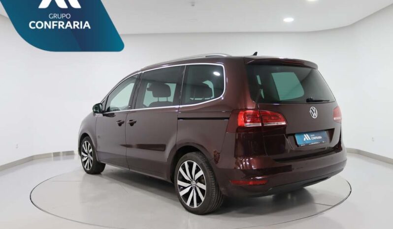 VOLKSWAGEN Sharan 2.0 TDI BLUE CONF.DSG completo