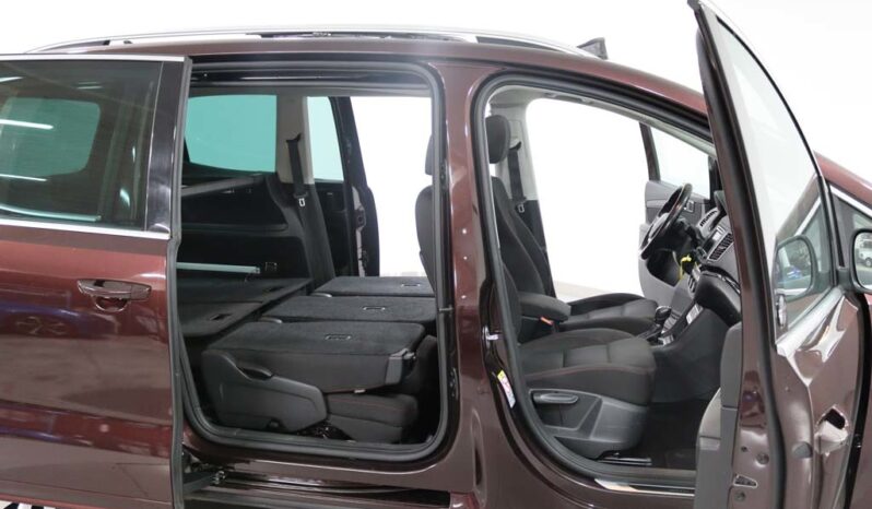 VOLKSWAGEN Sharan 2.0 TDI BLUE CONF.DSG completo