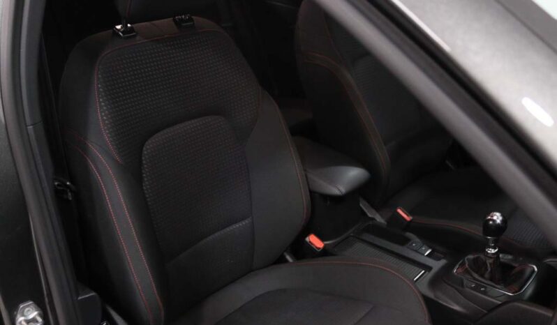 FORD Focus 1.0 ECOBOOST ST-LINE completo