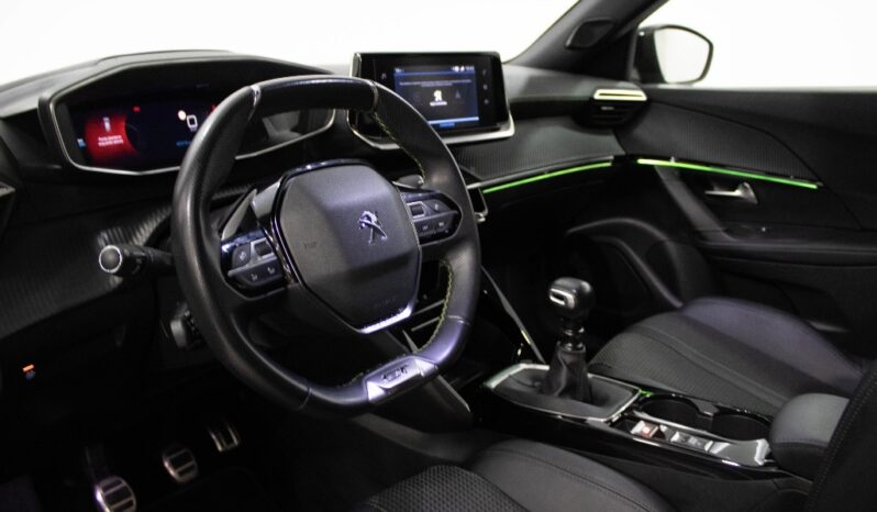 PEUGEOT 2008 1.2 PURETECH GT completo