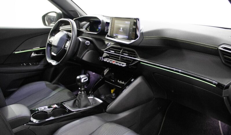 PEUGEOT 2008 1.2 PURETECH GT completo