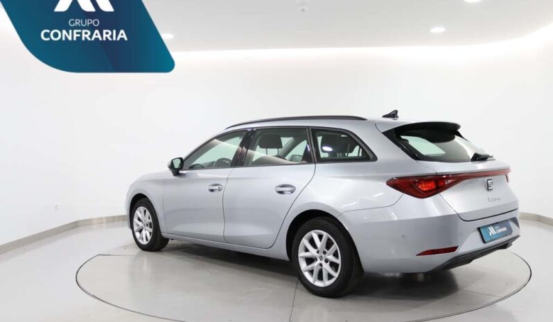 SEAT Leon Sportstourer 2.0 TDI STYLE completo