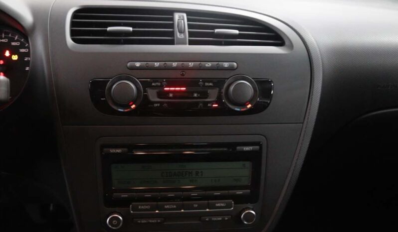 SEAT Leon 1.6 TDI COPA completo