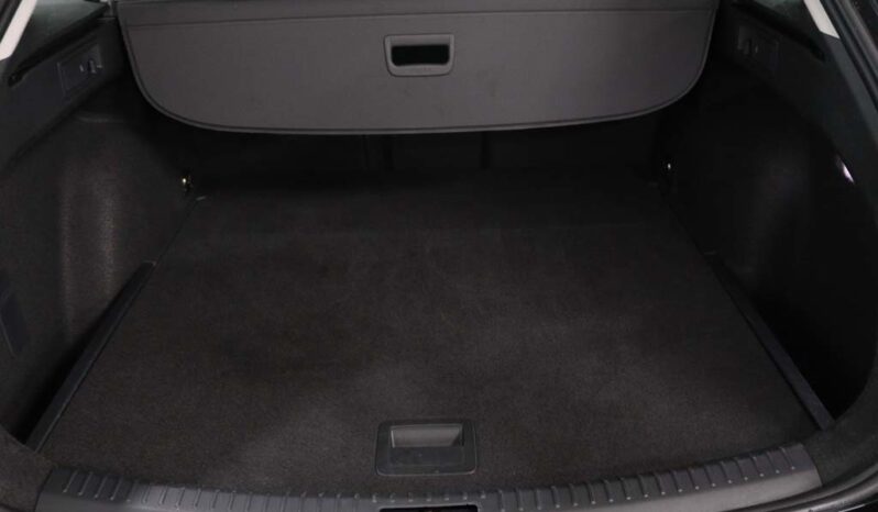 SEAT Leon Sportstourer 2.0 TDI STYLE DSG completo