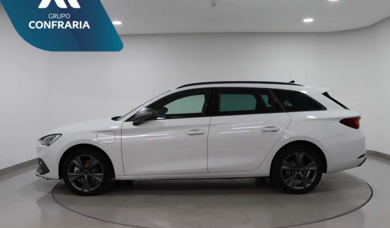 SEAT Leon Sportstourer 1.5 TSI E-HYBRID FR DSG completo