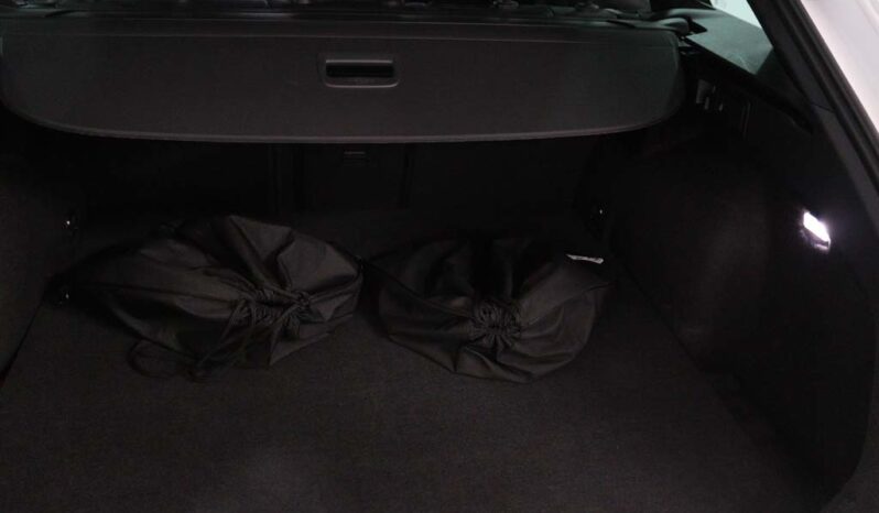 SEAT Leon Sportstourer 1.5 TSI E-HYBRID FR DSG completo