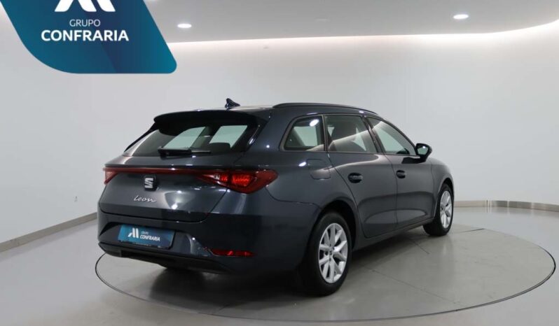 SEAT Leon Sportstourer 1.0 TSI STYLE completo