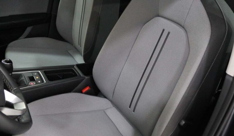 SEAT Leon Sportstourer 1.0 TSI STYLE completo