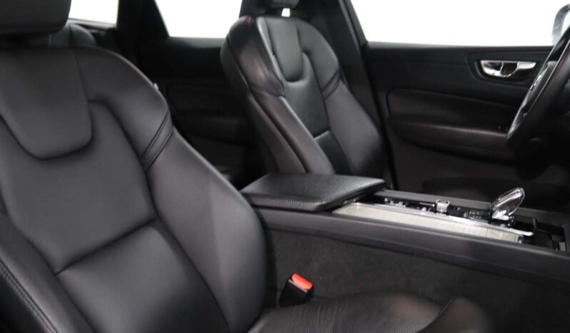 VOLVO XC60 2.0 T8 PHEV INSCRIPTION AWD completo