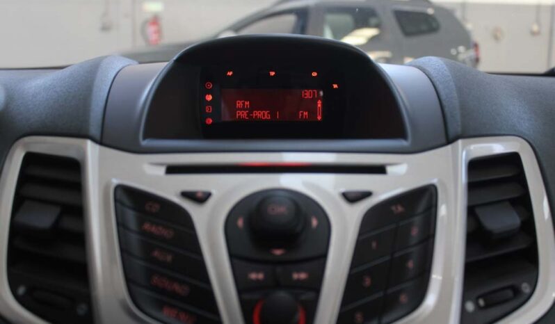 FORD Fiesta 1.4 TDCI TITANIUM completo