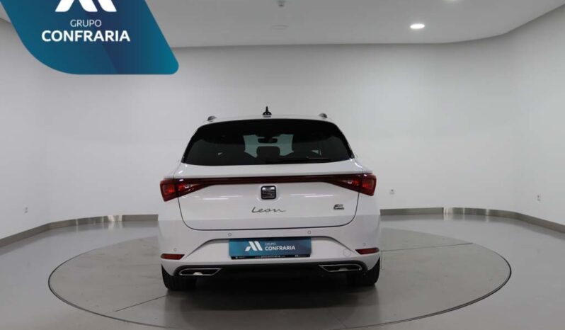 SEAT Leon Sportstourer 1.5 TSI E-HYBRID FR DSG completo